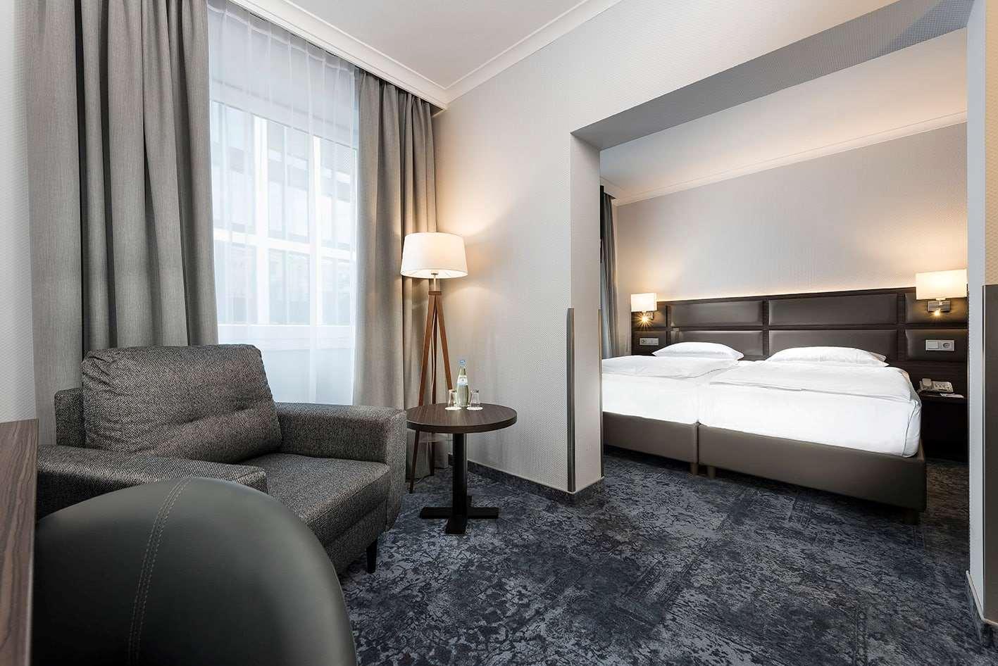 Hotel Wyndham Koeln Exterior foto