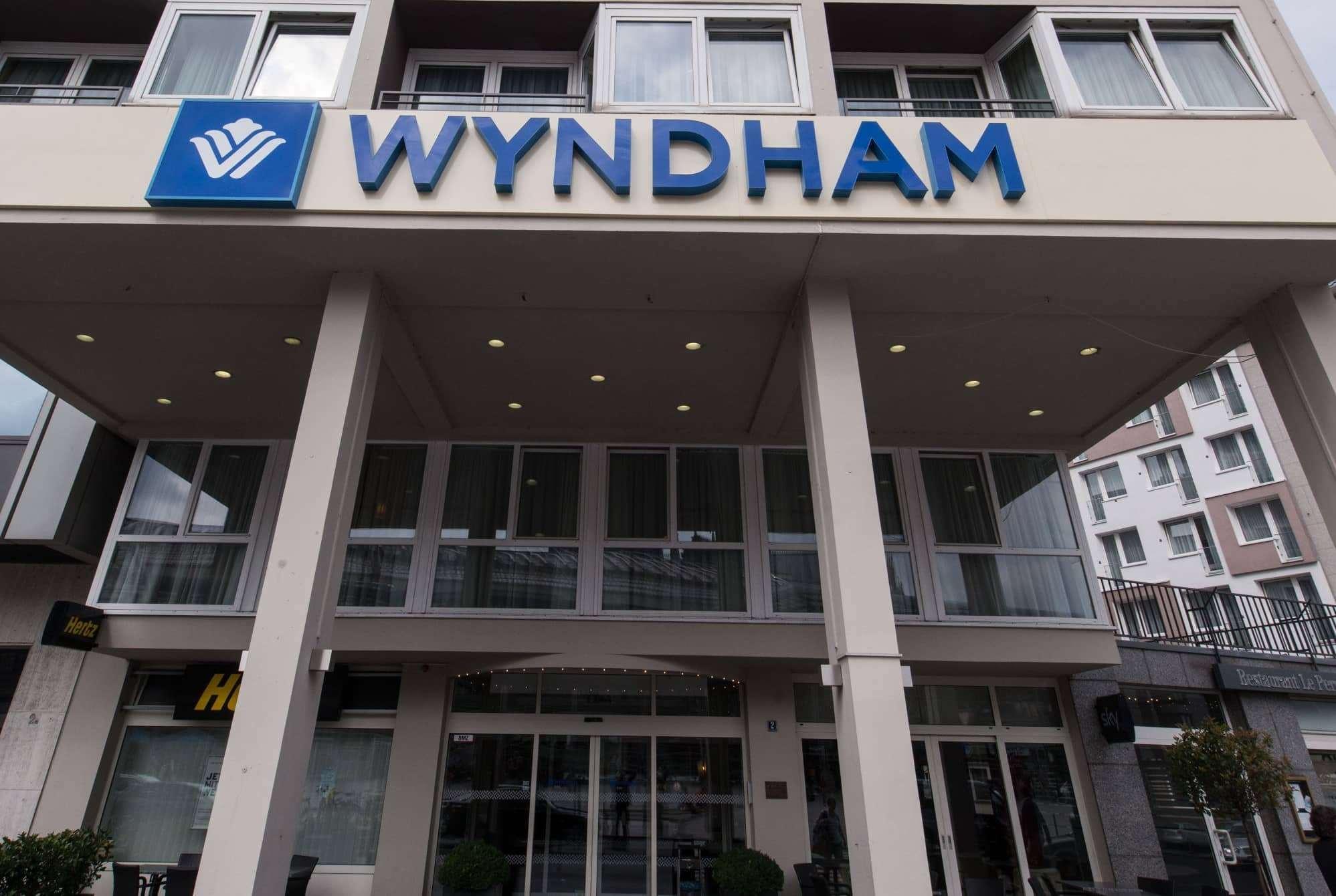 Hotel Wyndham Koeln Exterior foto