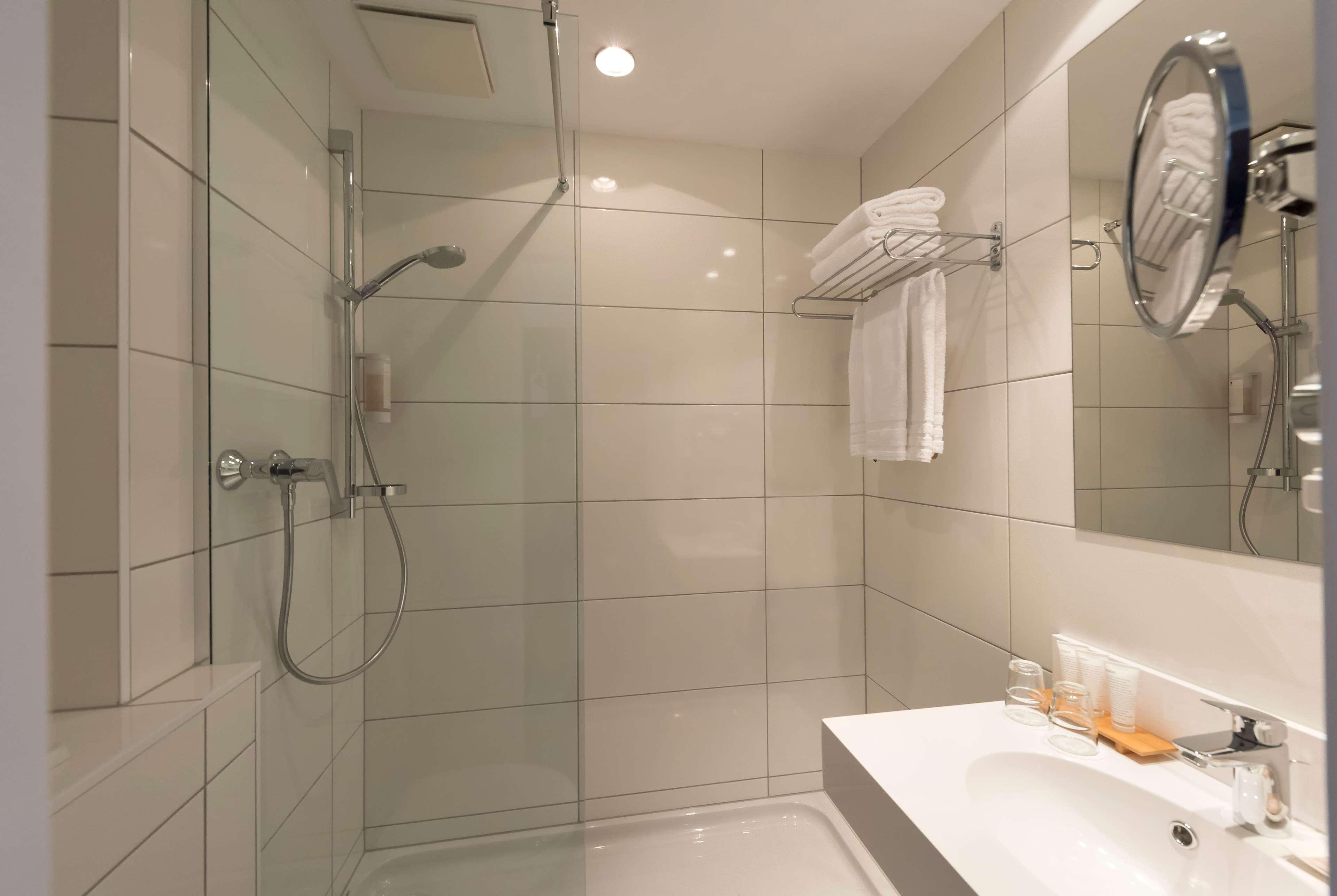 Hotel Wyndham Koeln Habitación foto